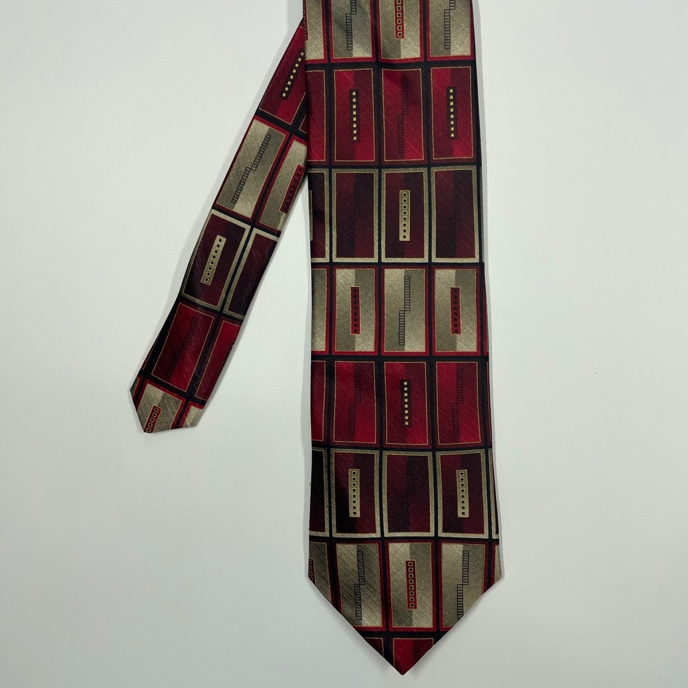 Covington Red Geometric Silk Patterned Necktie Mens OSFA